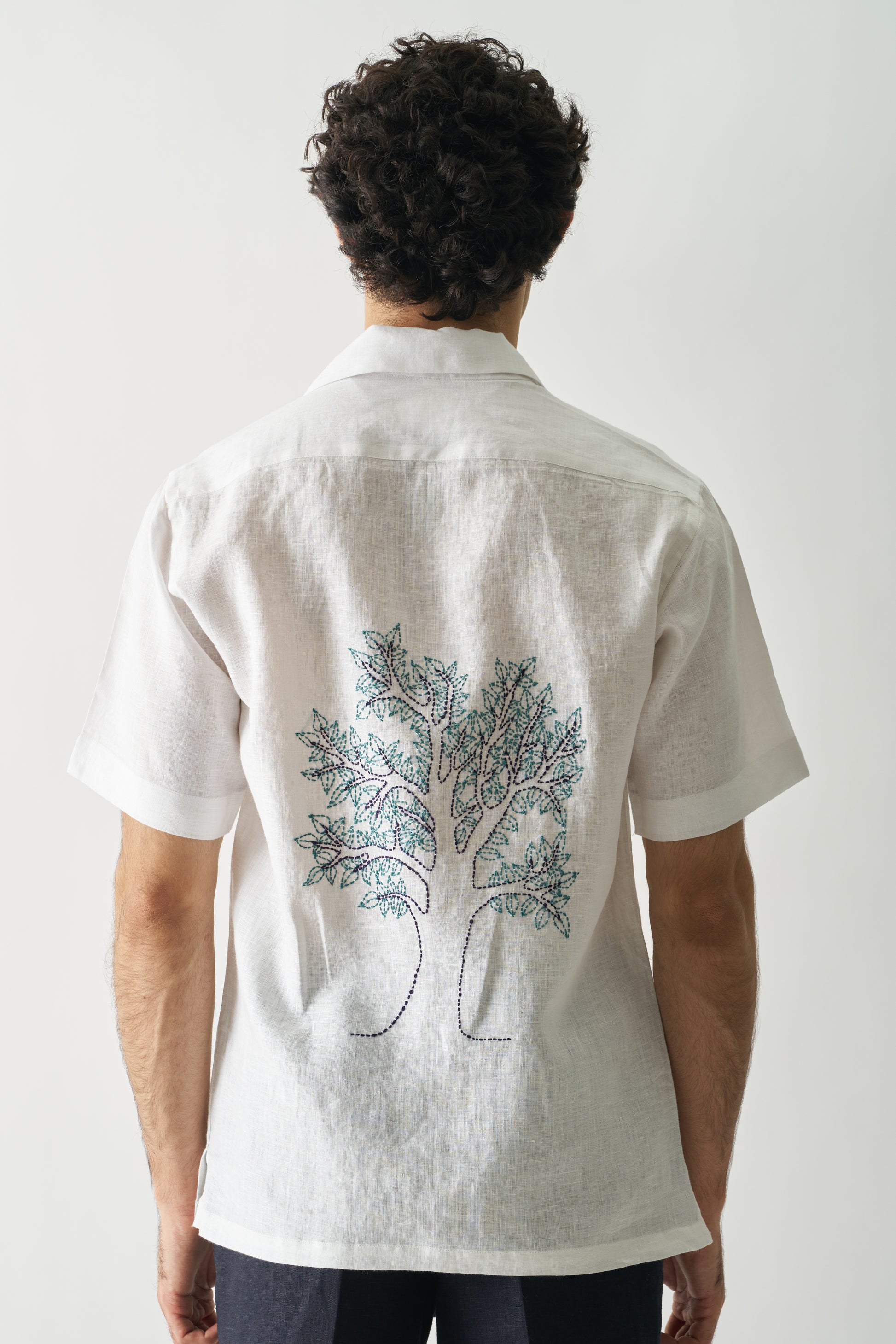 DEER UNDER GIANT OAK - HAND EMBROIDERED UNISEX PURE LINEN SHIRT