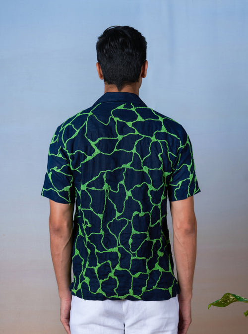 EMERALD WAVE - HAND EMBROIDERED UNISEX LINEN SHIRT